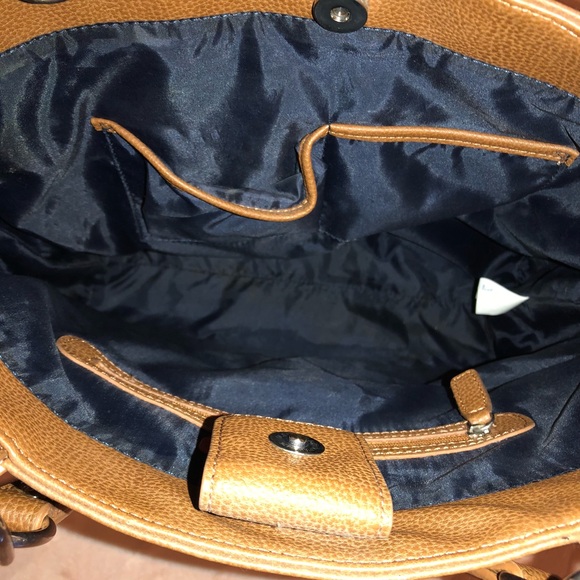 Tommy Hilfiger Tote//Purse - Picture 7 of 7